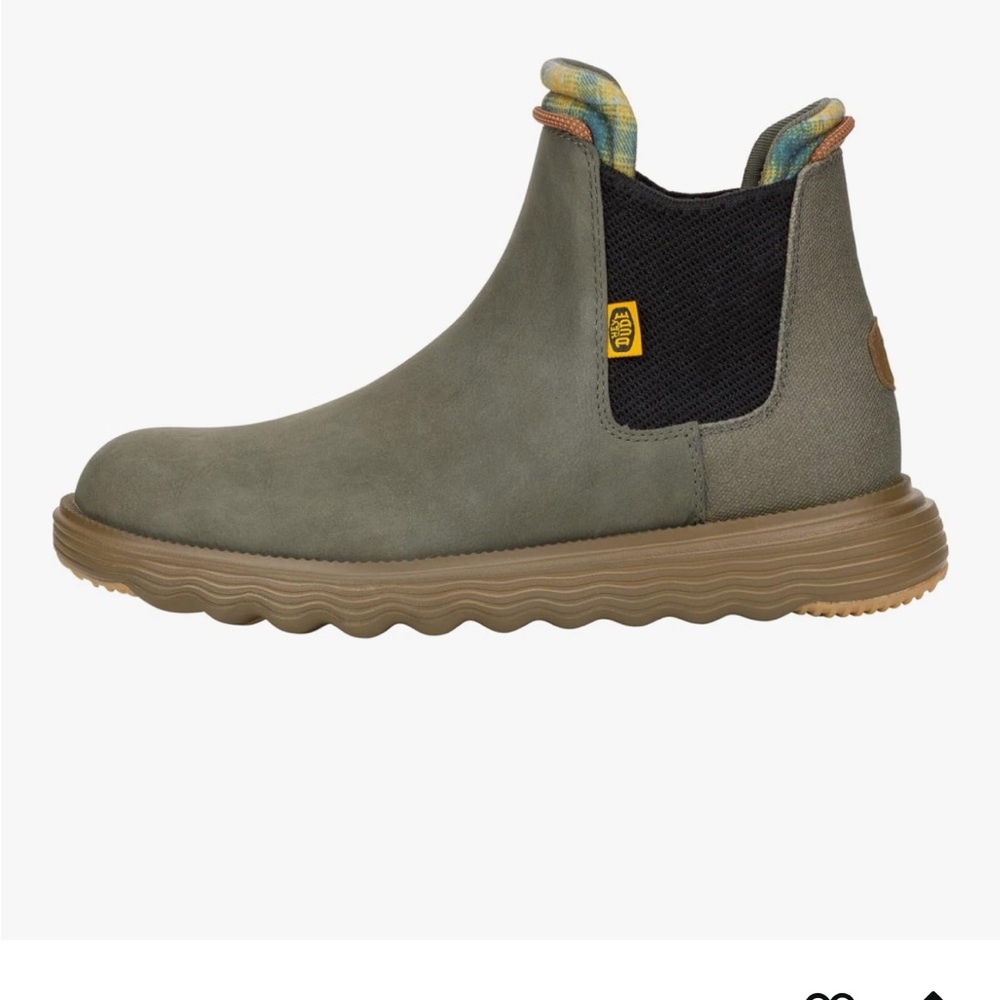 New in Box! Men’s Hey Dude Branson Boot Craft Leather dusty olive boot